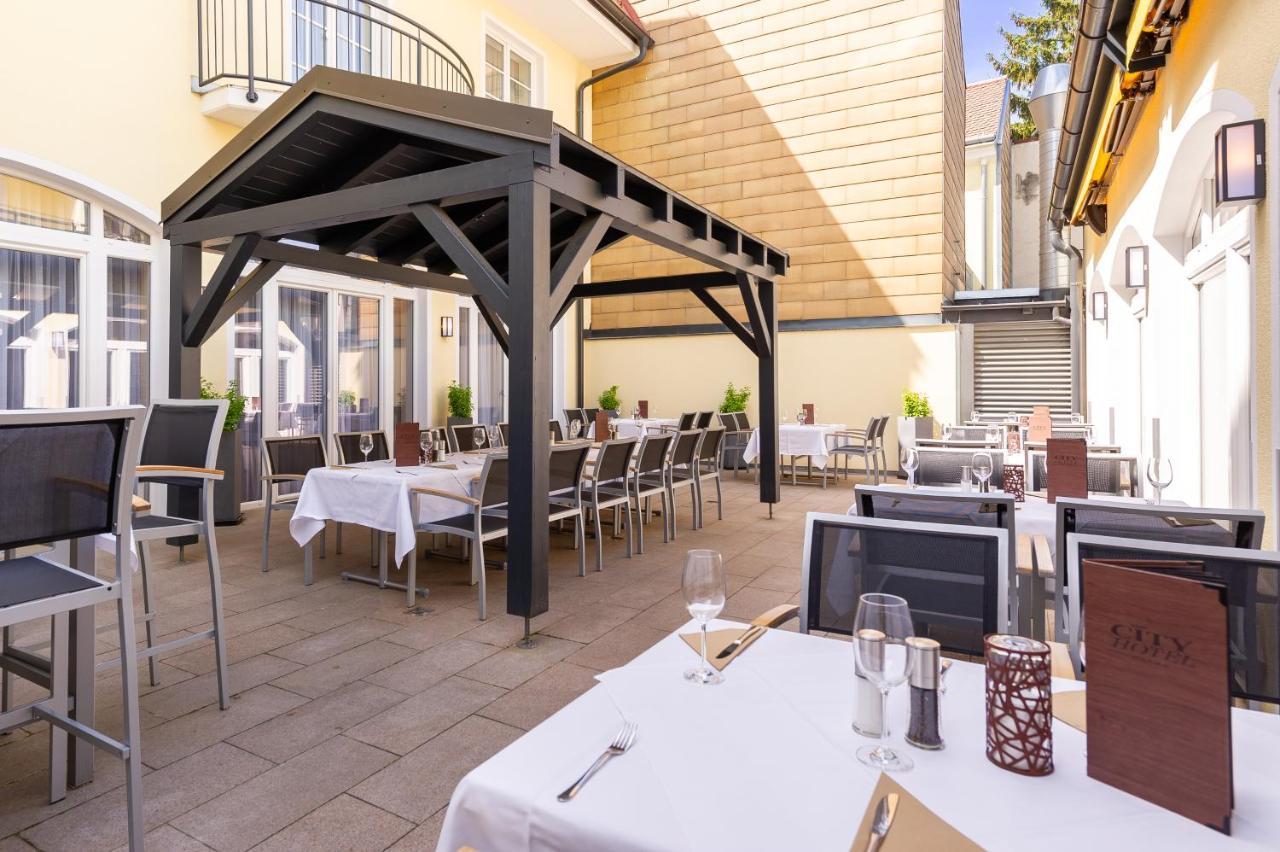 City Hotel Stockerau Exterior photo